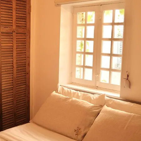Charming 1br With Balcony & Ac, Heart Of * Antibes