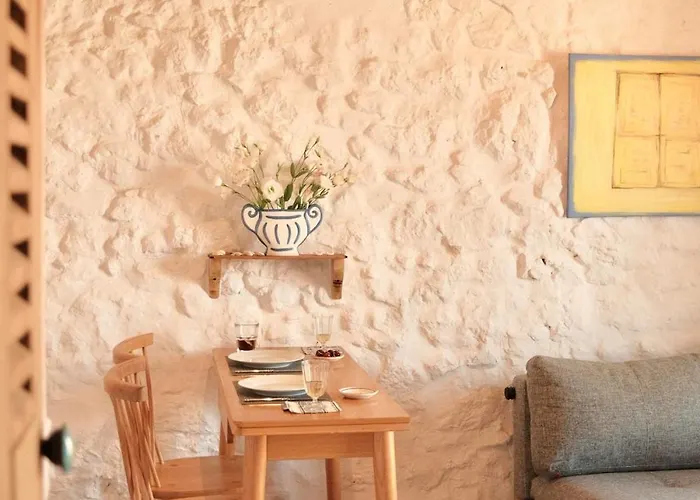 Apartamento Charming 1br With Balcony & Ac, Heart Of