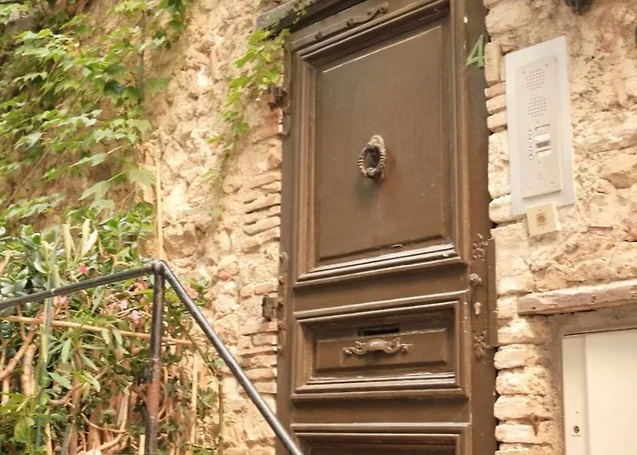 Apartamento Charming 1br With Balcony & Ac, Heart Of *